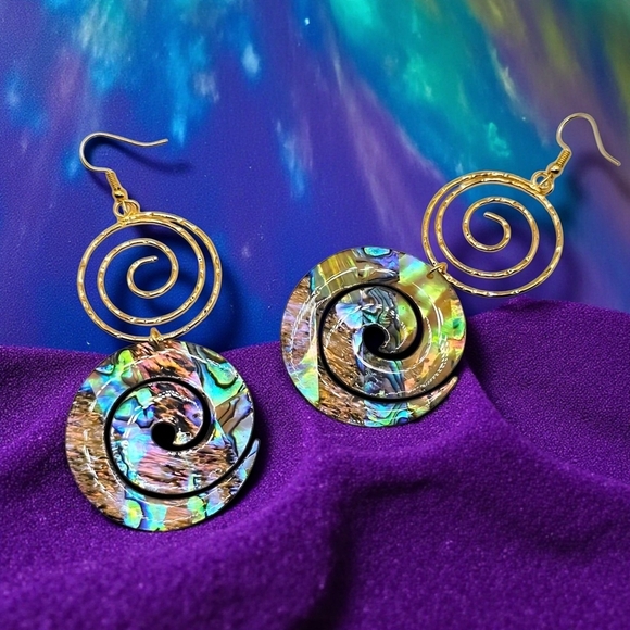 🆕️14K Gold Plated Spiral Abalone Shell Earrings | Lightweight Statement Dangles - Picture 5 of 9